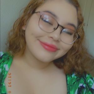 Meet your Posher, Sofia